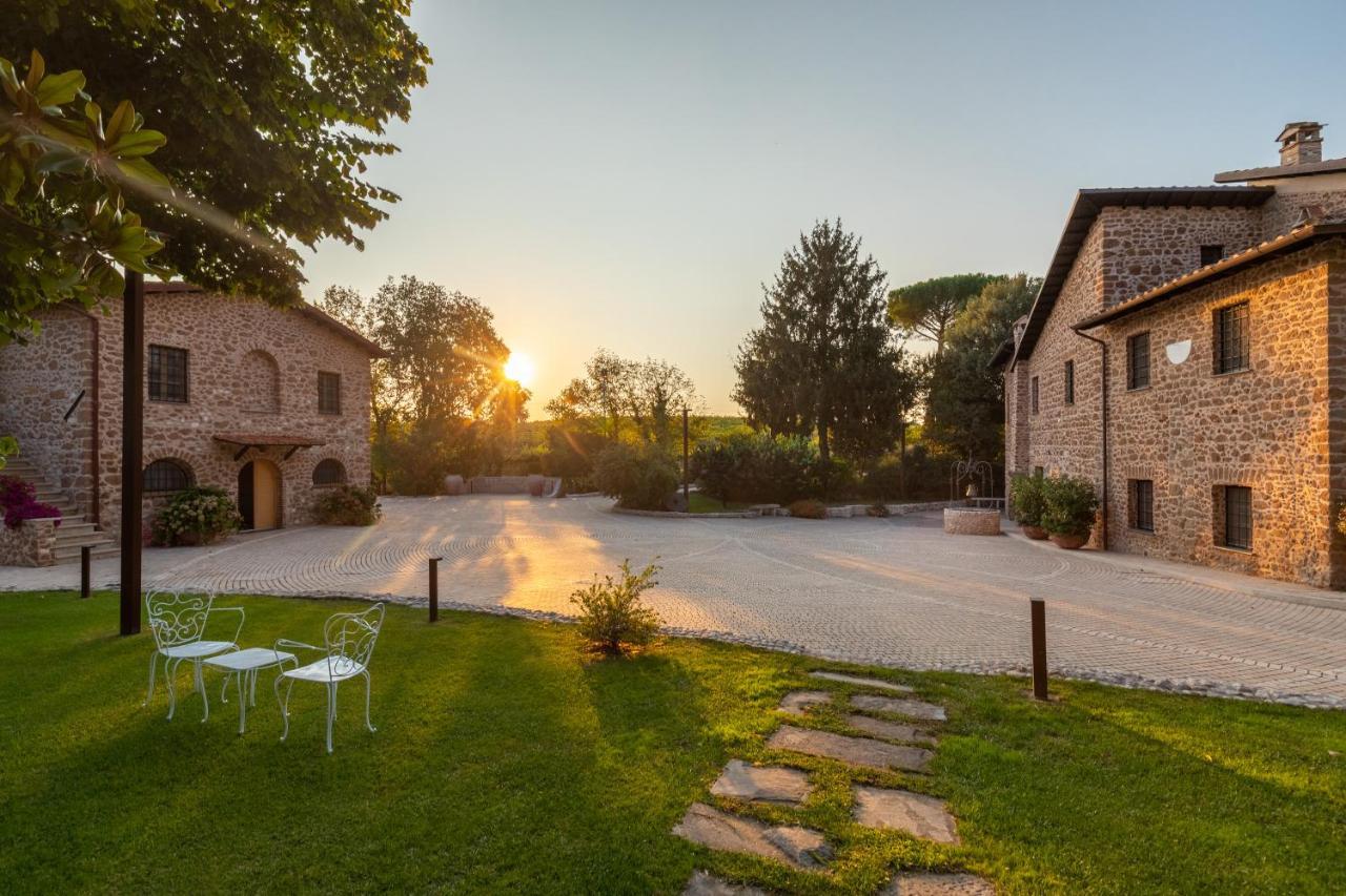 Готель Antico Borgo Molino 7Cento Vicino Ai Giardini Di Ninfa Cori Екстер'єр фото