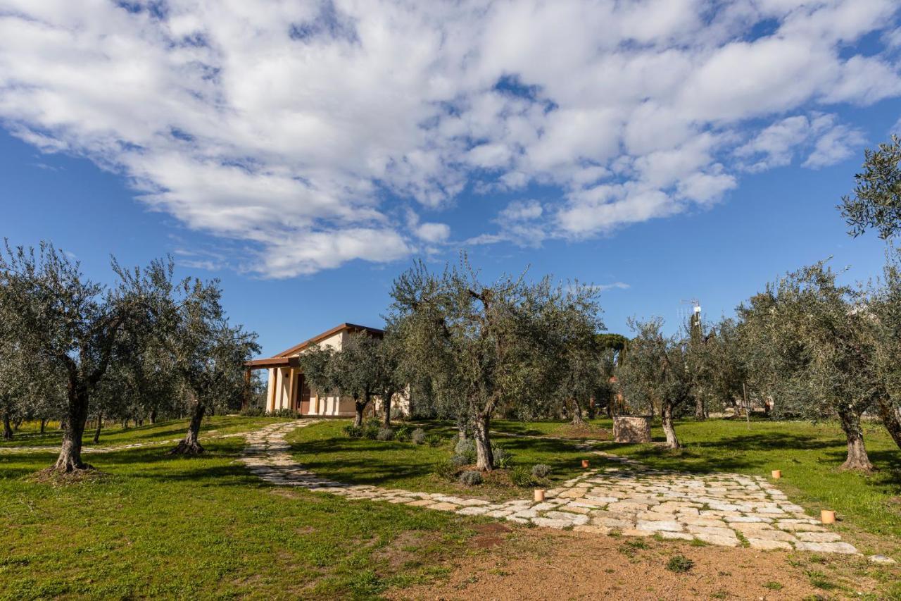 Готель Antico Borgo Molino 7Cento Vicino Ai Giardini Di Ninfa Cori Екстер'єр фото